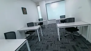 5-6 Desks Furnished Office In Riverside