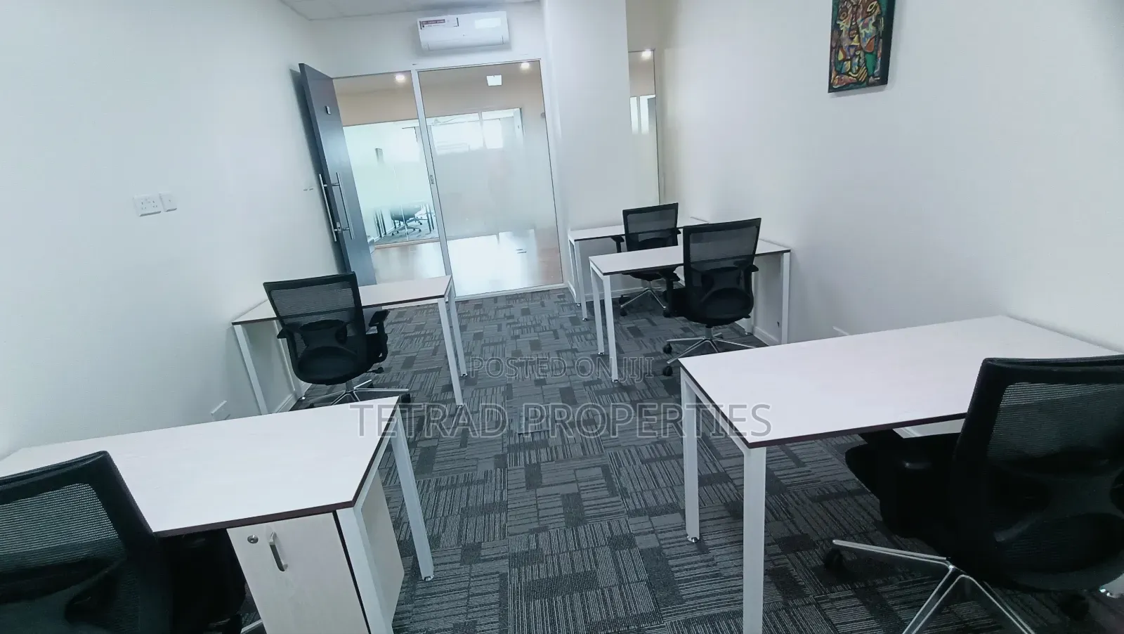 5-6 Desks Furnished Office In Riverside
