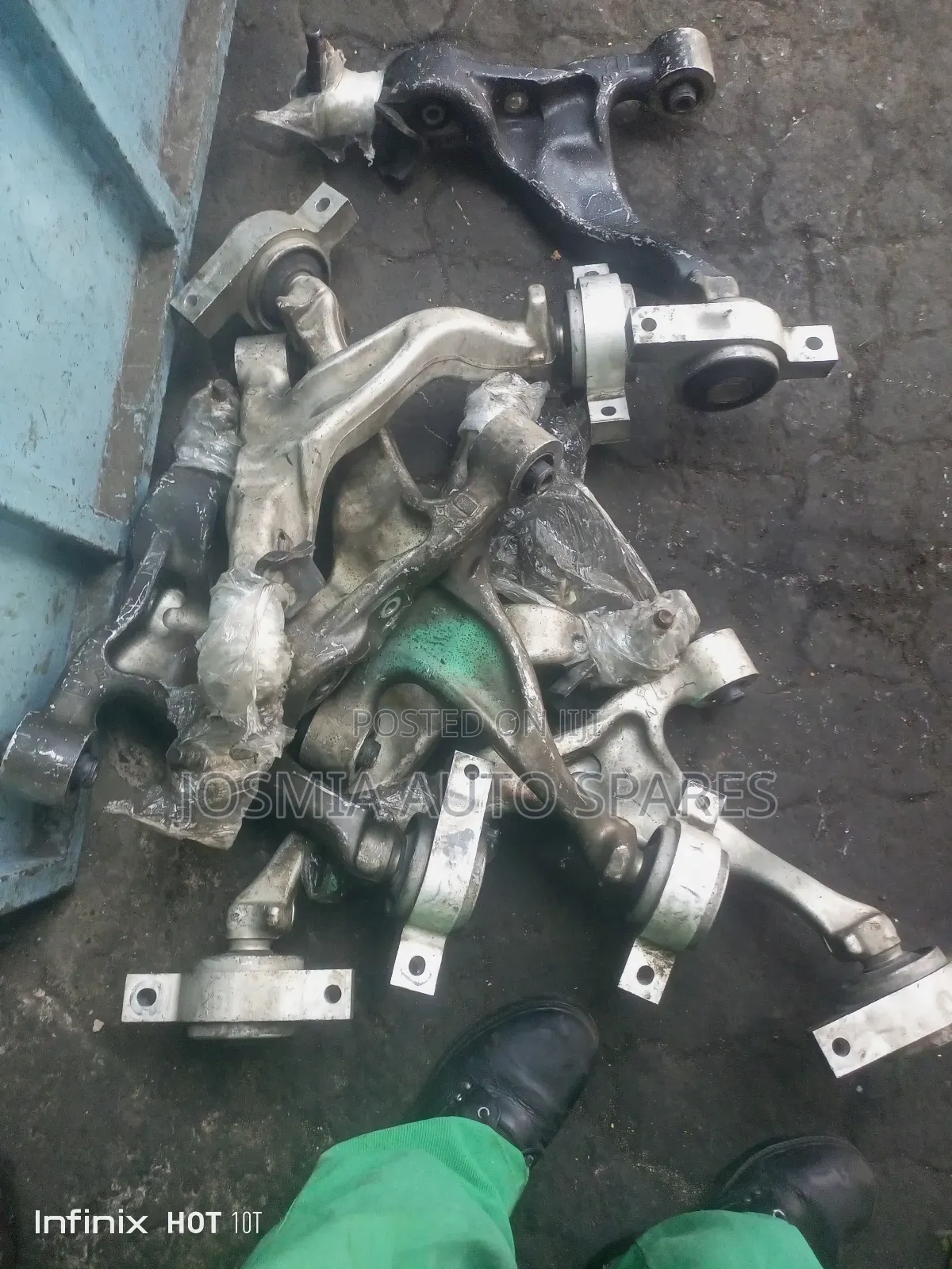 Nissan Fuga Control Arm