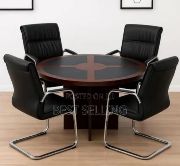 Round Conference Table - main view