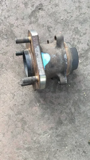 Nissan Nv 200 Back Hub