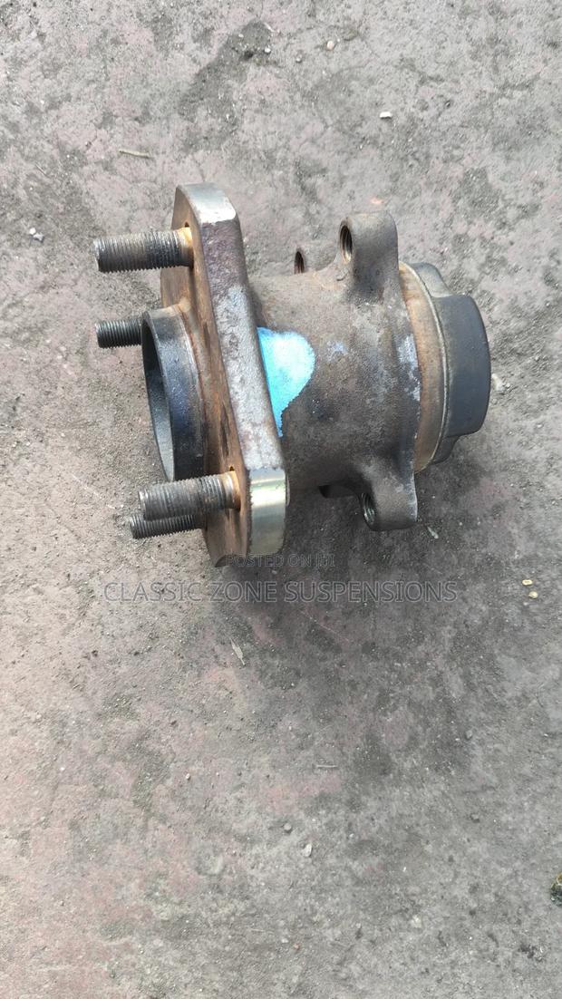 Nissan Nv 200 Back Hub - thumbnail 2