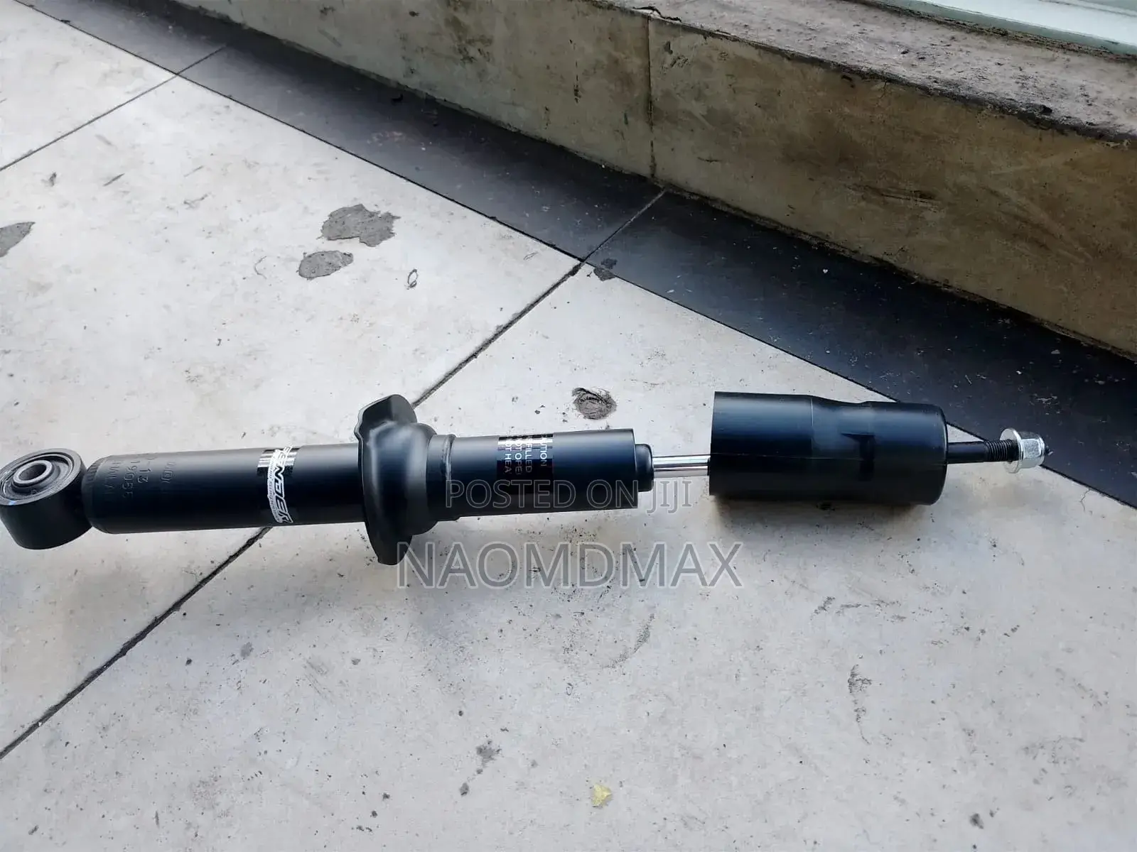 Front Shock Isuzu Dmax