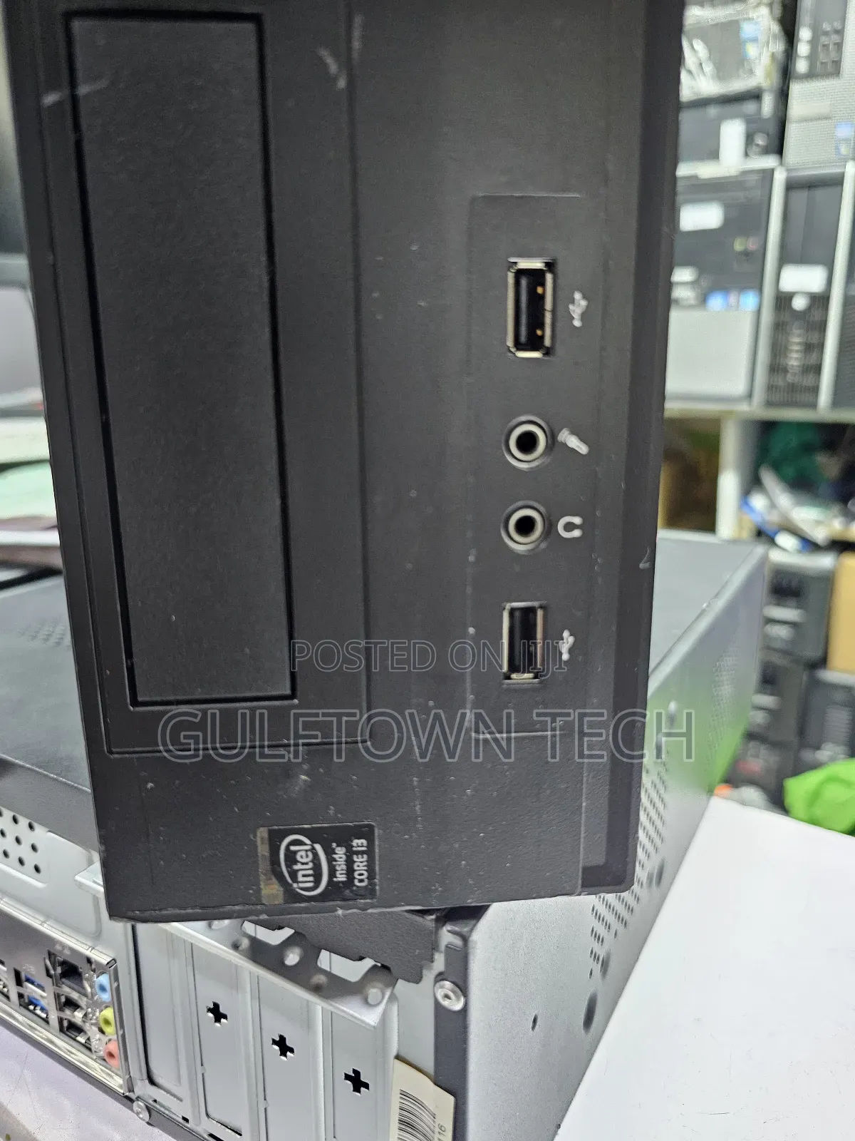 Desktop Computer Fujitsu Esprimo P957/power 4GB Intel Core i3 HDD 250GB
