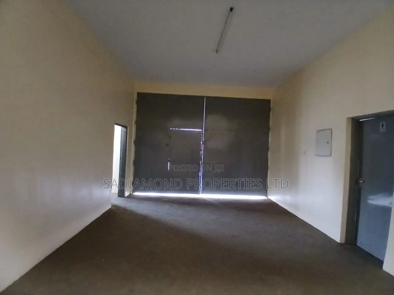 Warehouse for Rent in Cabanas