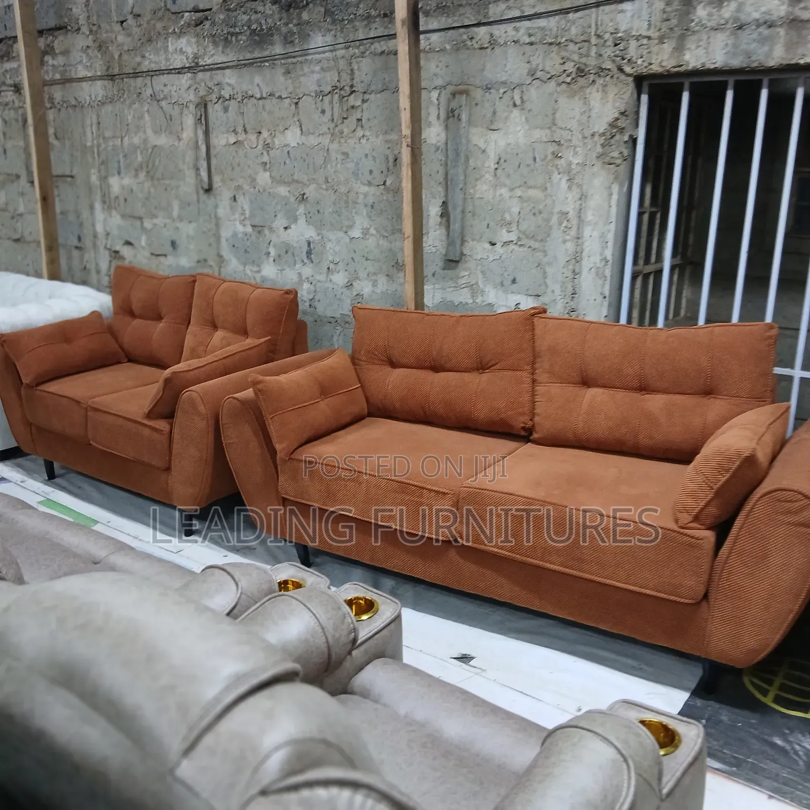 5seater Butterflies Brown