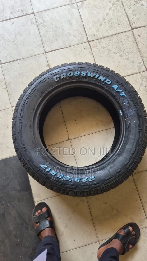 225/65r17 a/T Linglong - thumbnail 2
