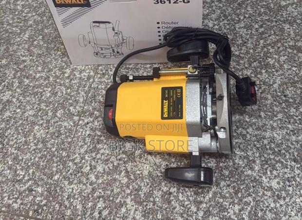 Dewalt Electric Wood Router Machine