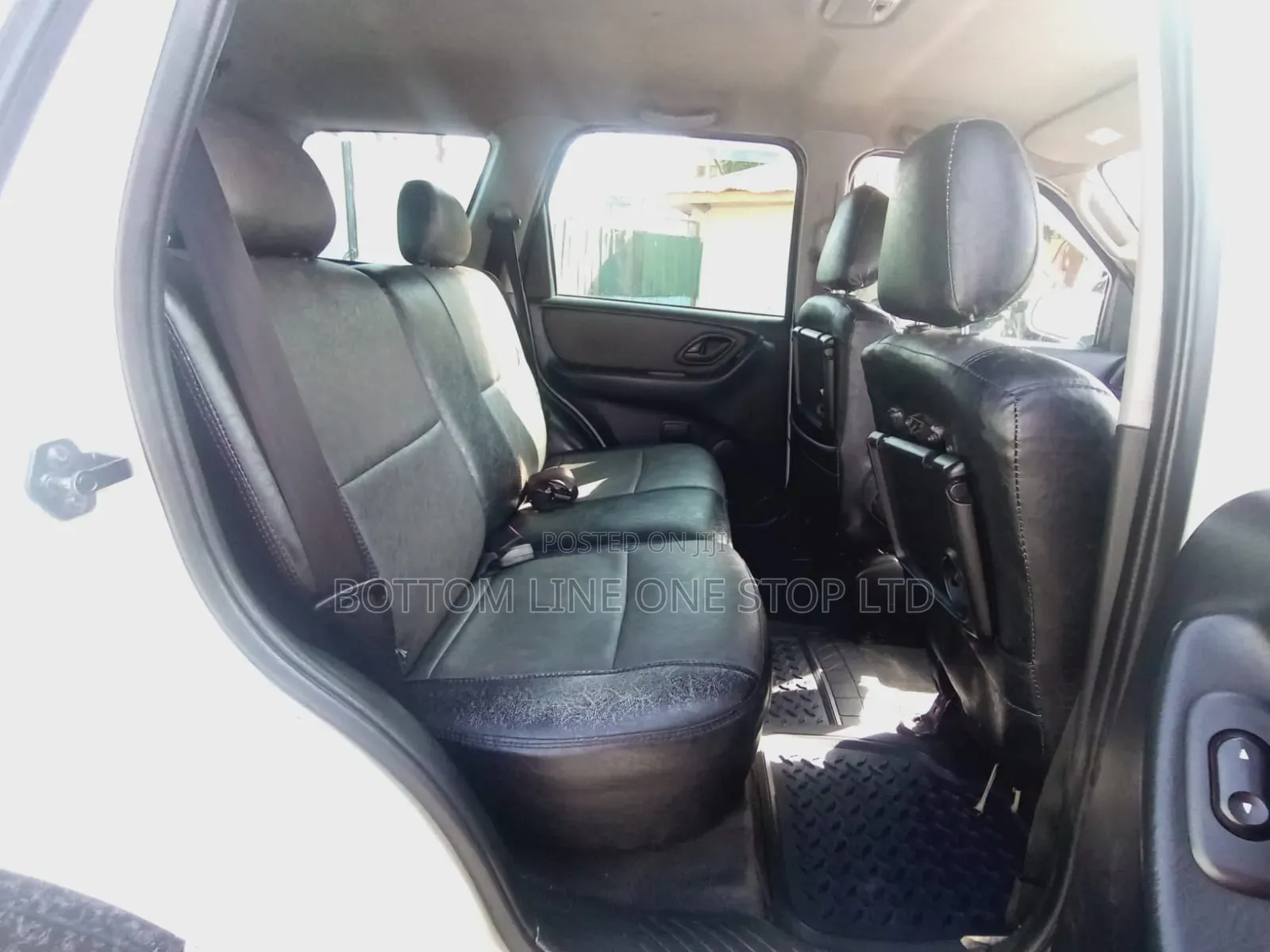 Mazda Tribute 2.3i Automatic 2005 White