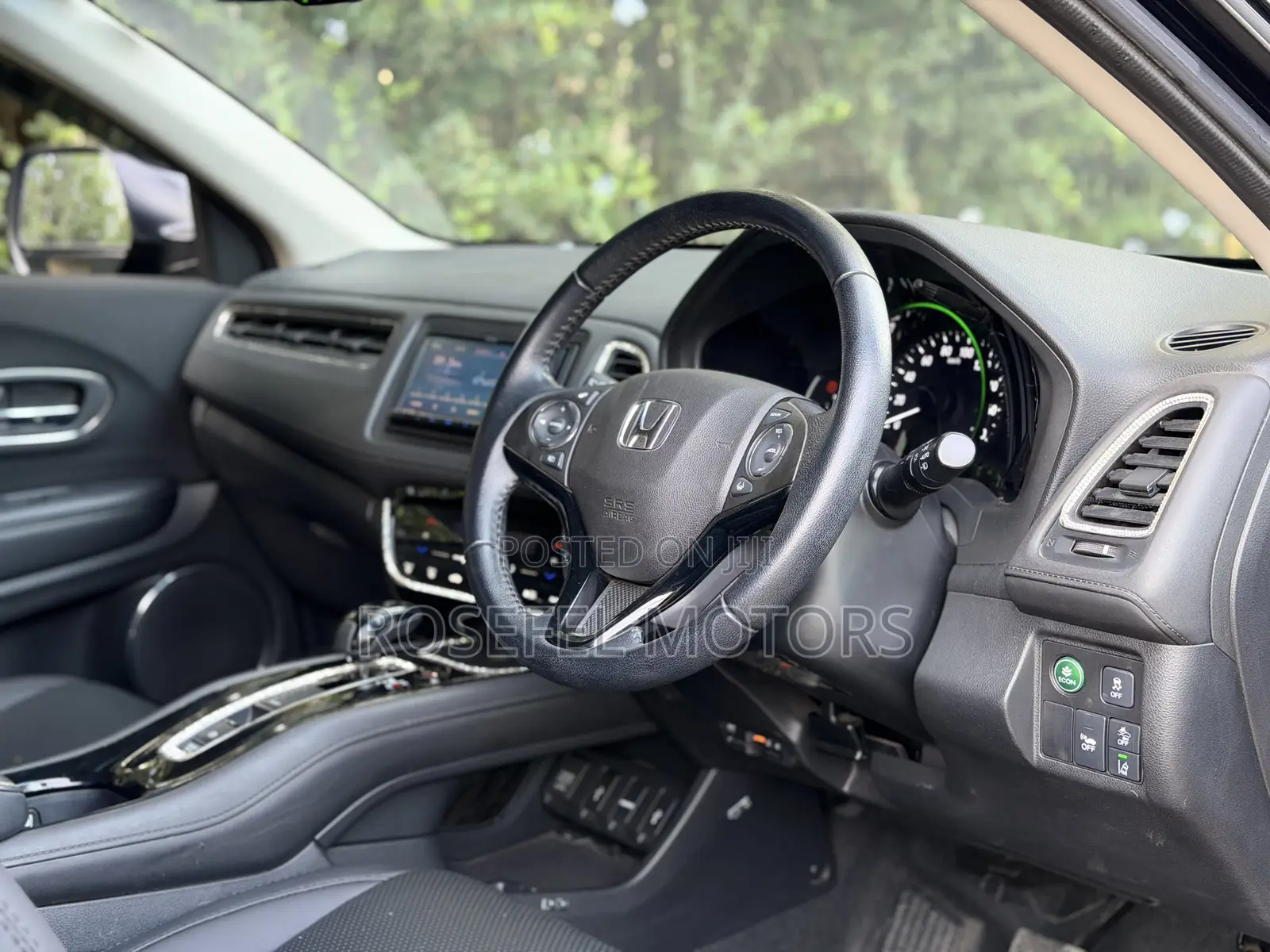 Honda Vezel 1.5 Hybrid 4WD 2018 Black