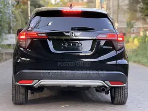 Honda Vezel 1.5 Hybrid 4WD 2018 Black