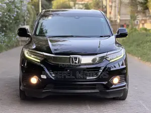 Honda Vezel 1.5 Hybrid 4WD 2018 Black