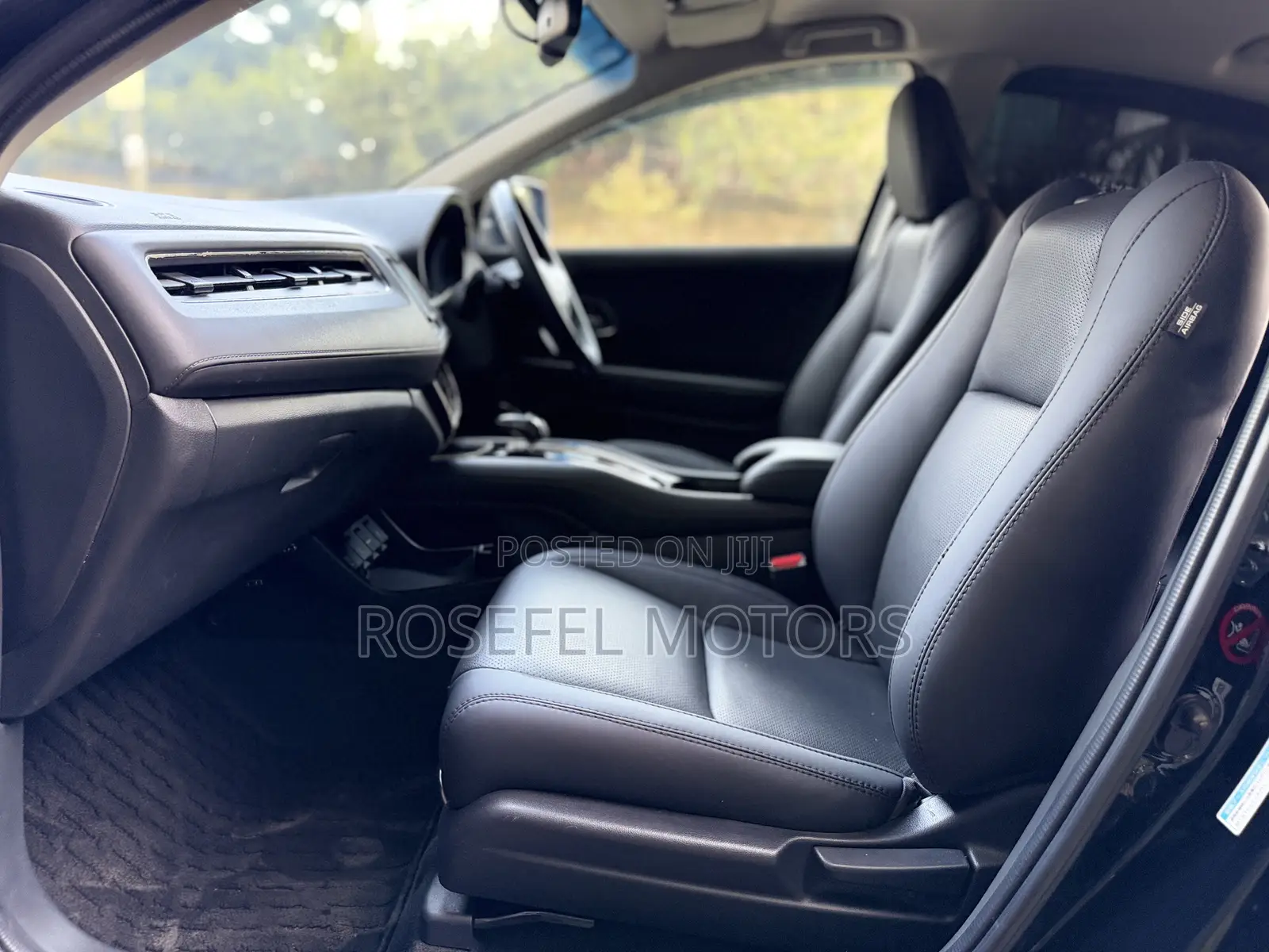 Honda Vezel 1.5 Hybrid 4WD 2018 Black