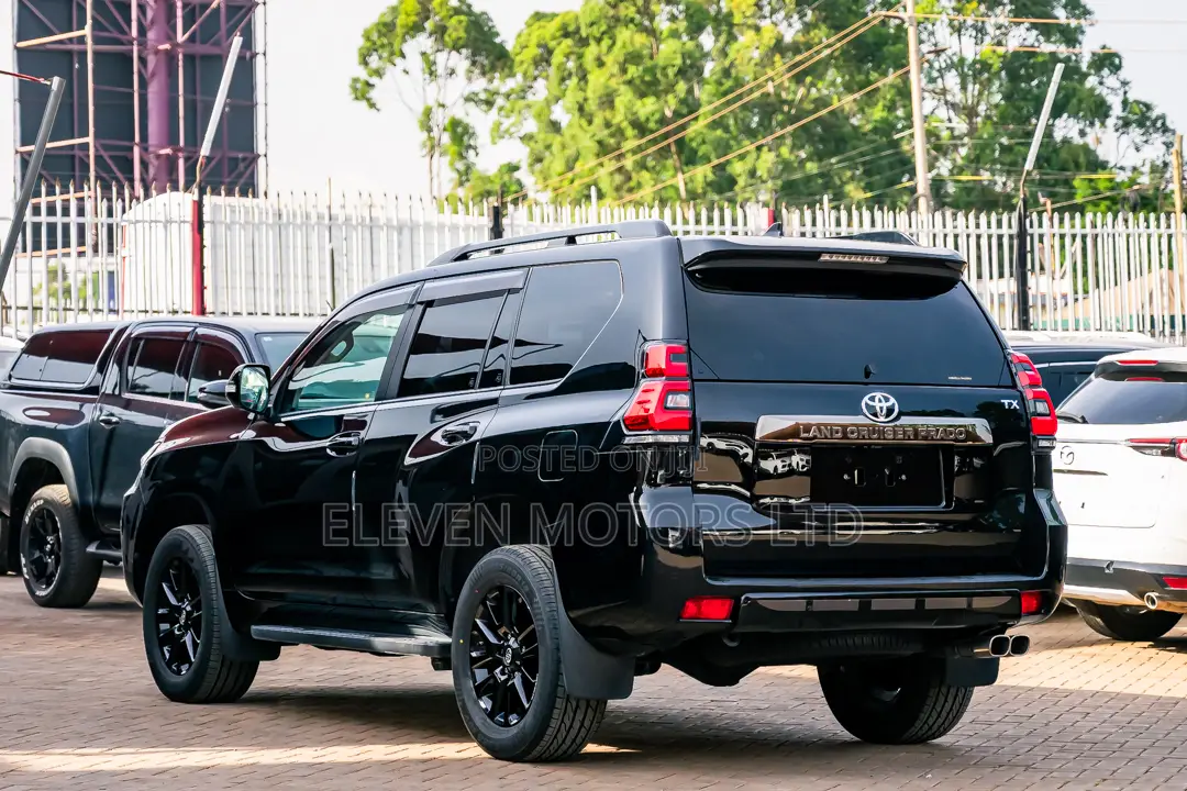Toyota Land Cruiser Prado 2.8 2021 Black