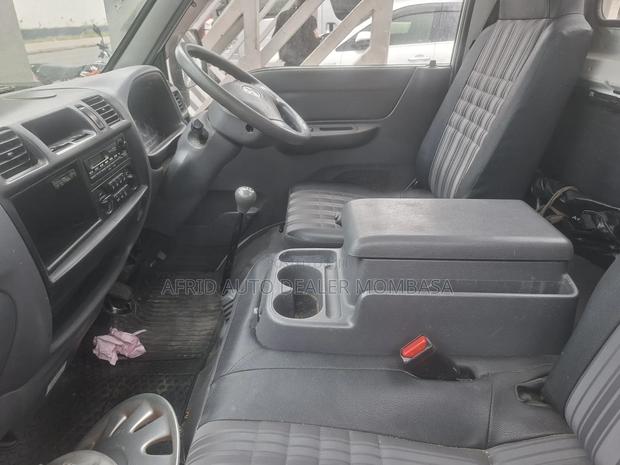Mazda Bongo Manual Petro - thumbnail 2