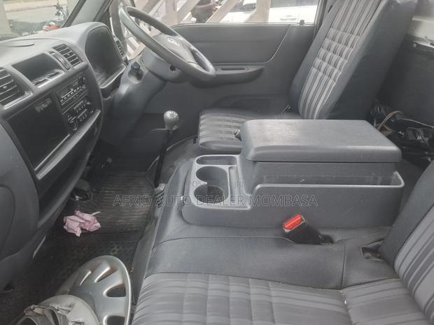 Mazda Bongo Manual Petro - thumbnail 4