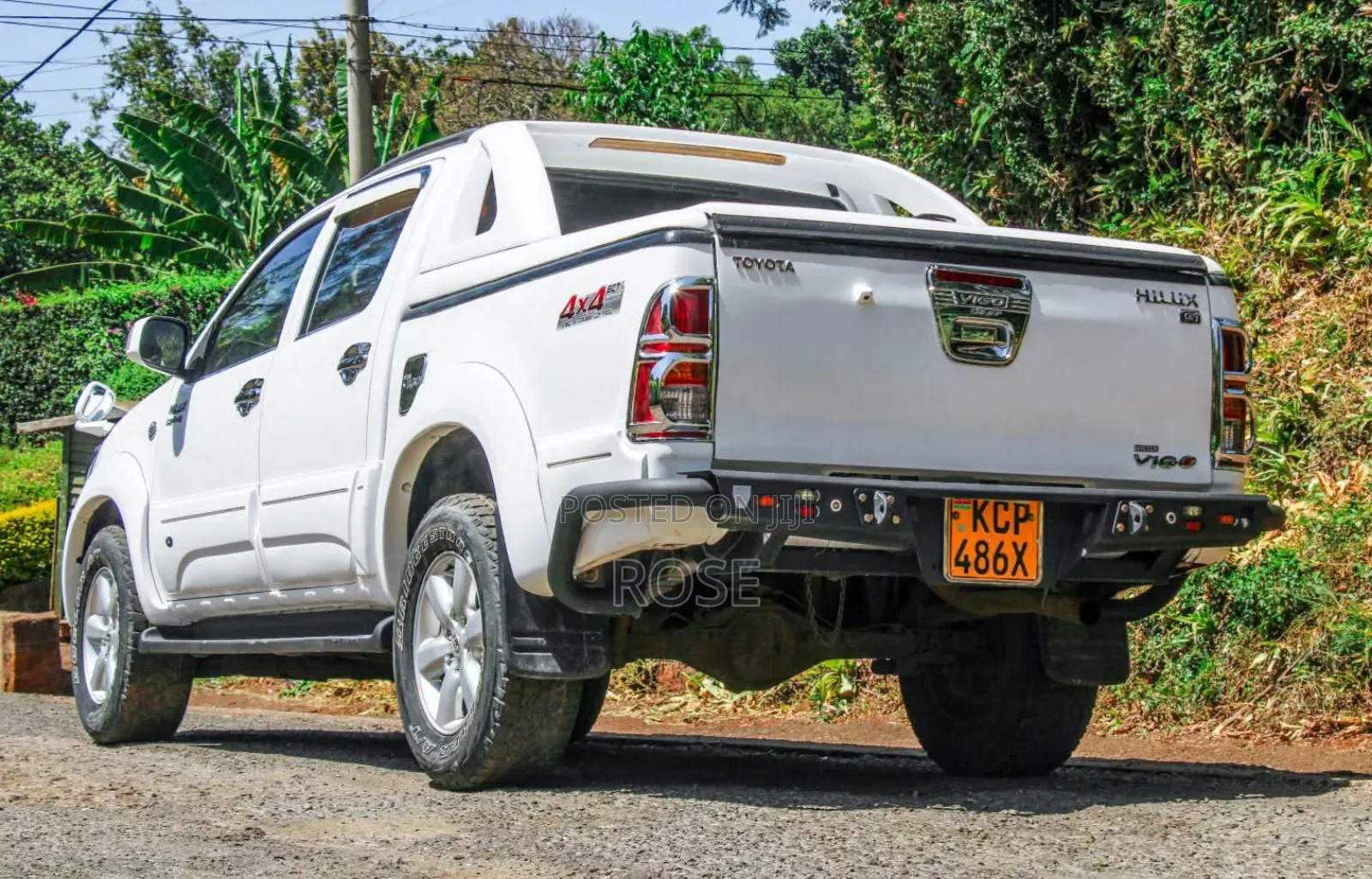 Toyota Hilux 2011 White