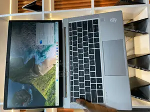 Laptop HP EliteBook 830 G7 16GB Intel Core I7 SSD 512GB