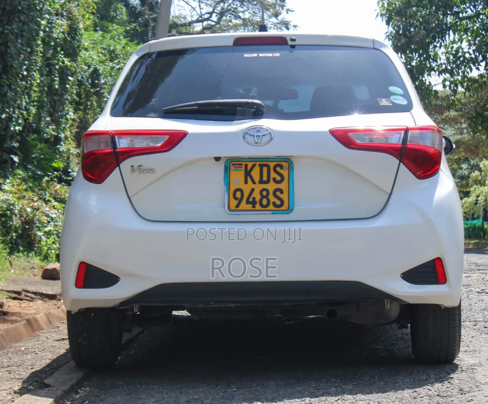 Toyota Vitz 2017 White