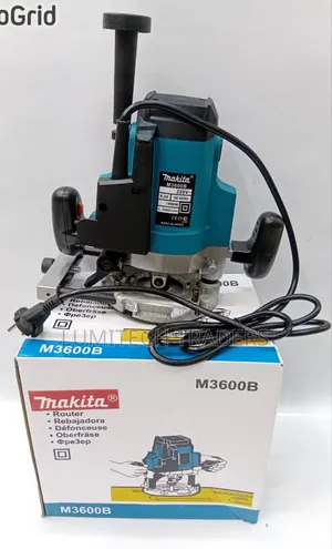 Makita 1800watts Wood Router