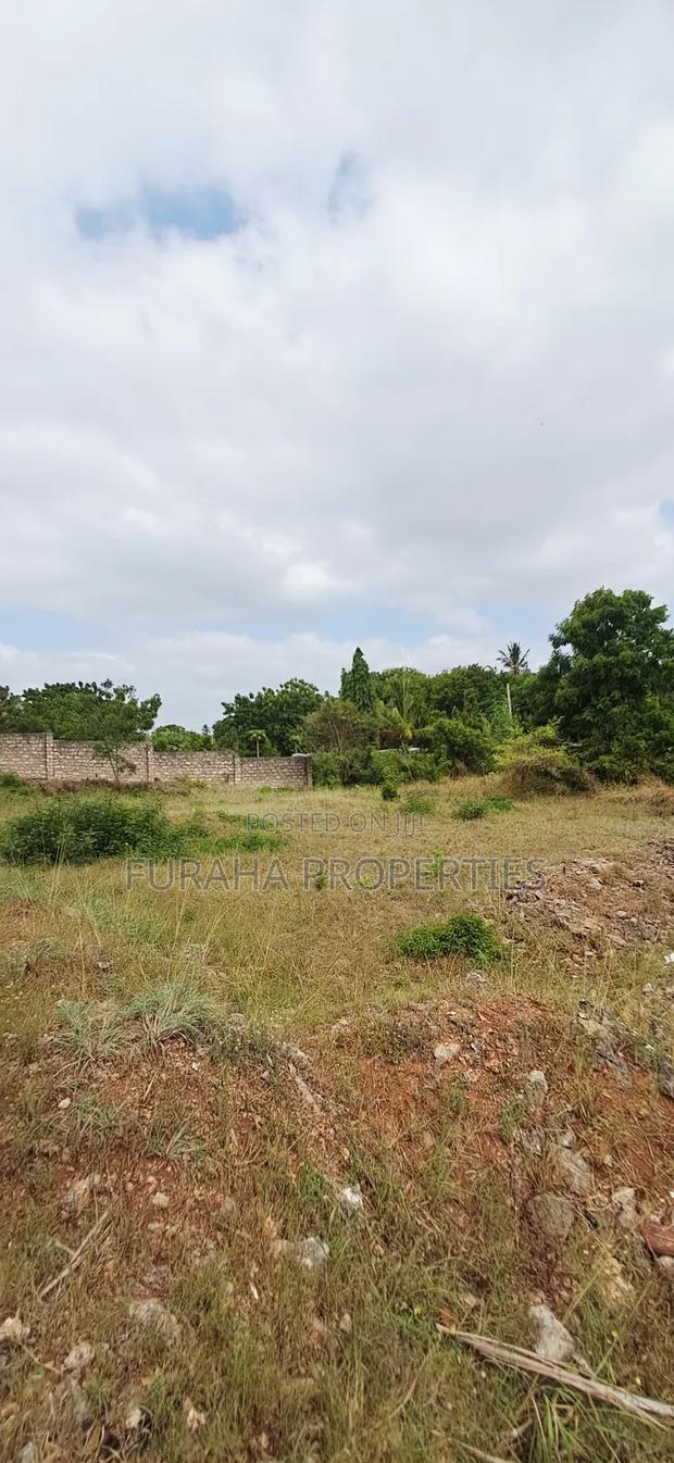 For Sale Prime Quater Acre Plot - thumbnail 6