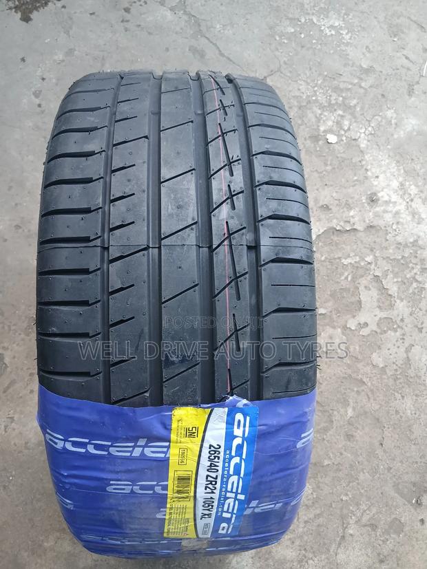 265/40zr21 Accelera Premium Tires - main view