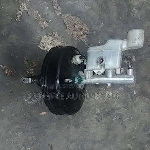 Brake Booster Hilux Vigo