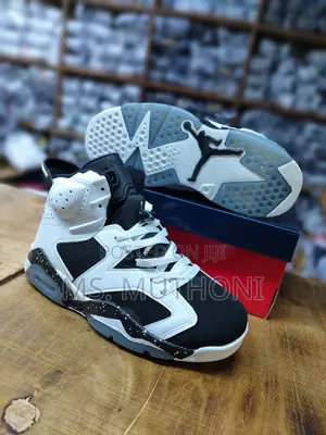 Nike Air Jordan 6 Retro "Cool Grey" / Oreo Sneaker Size 40-45