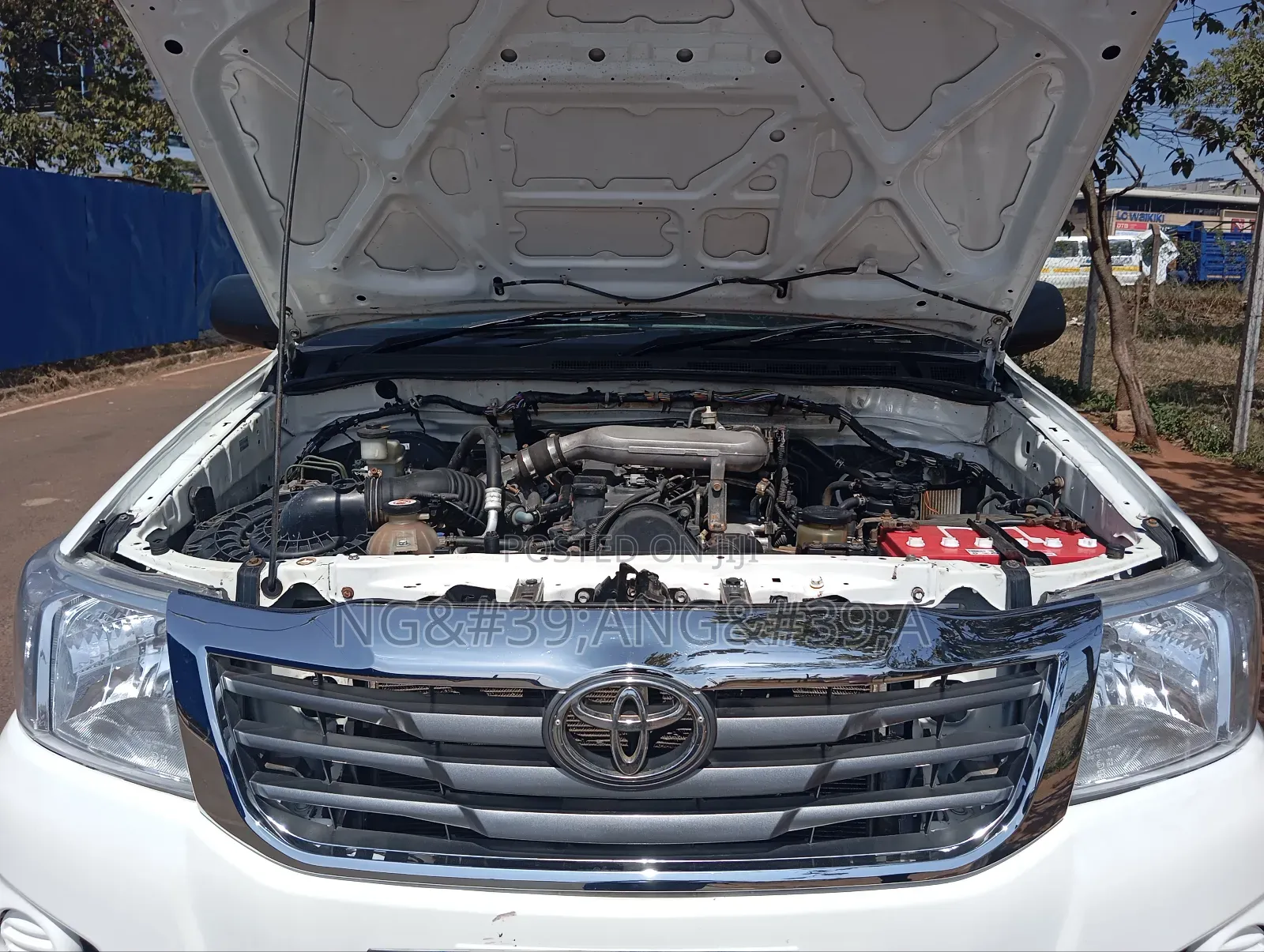 Toyota Hilux 2015 White