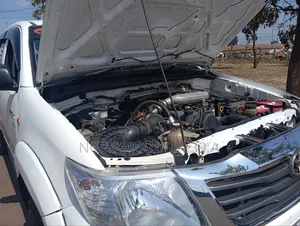 Toyota Hilux 2015 White