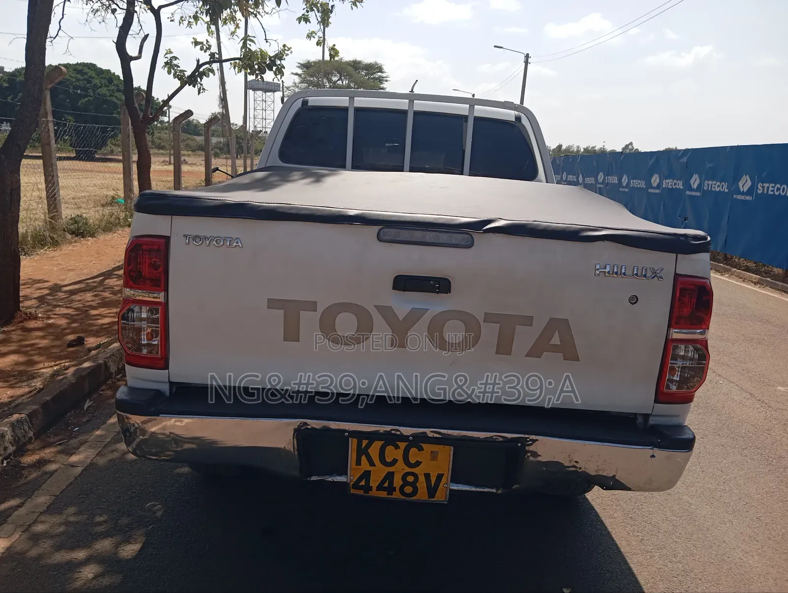 Toyota Hilux 2015 White