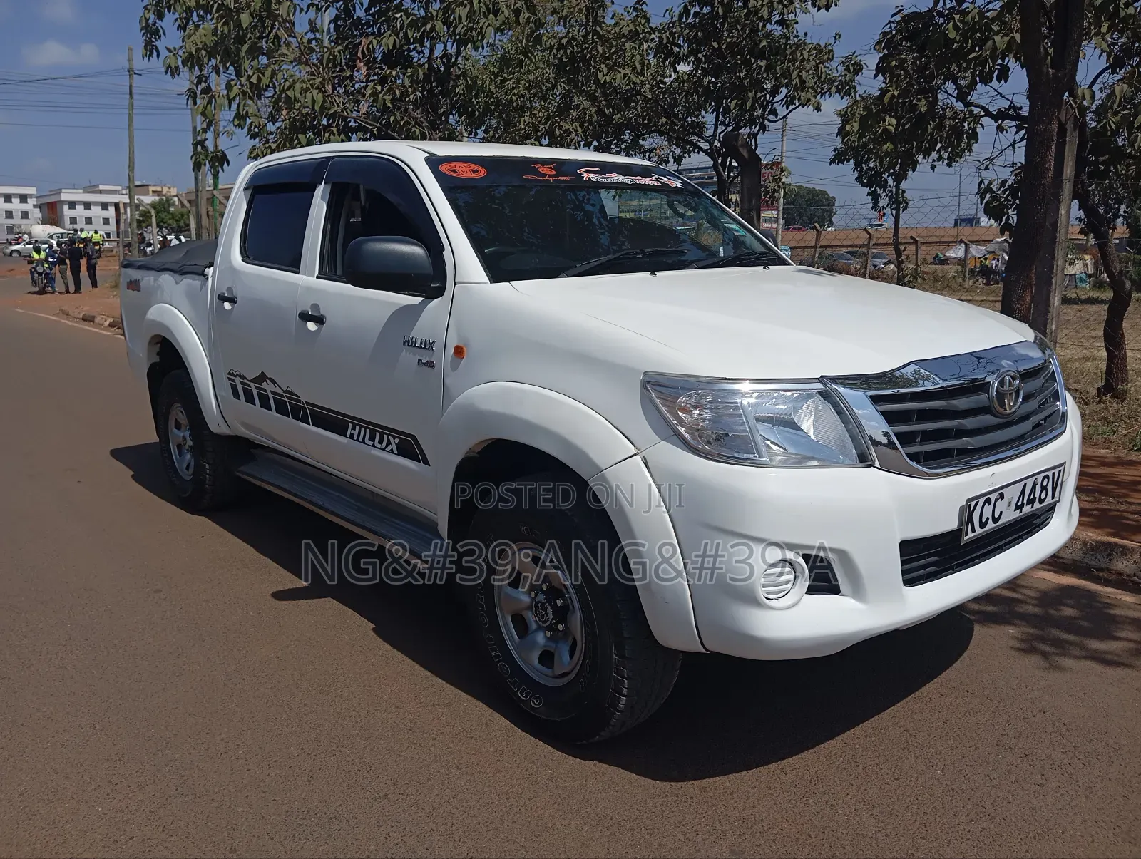 Toyota Hilux 2015 White