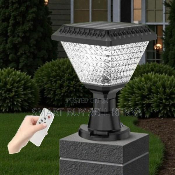 Solar Garden Post Light With Elegant Crystal Shade Design