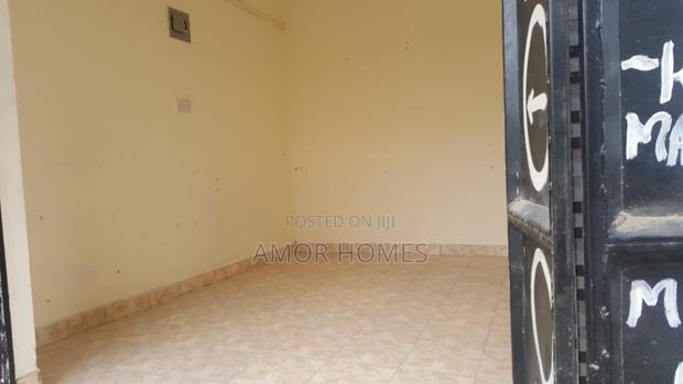 Shop to Let - thumbnail 8