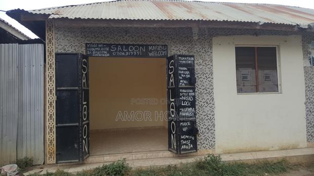 Shop to Let - thumbnail 11