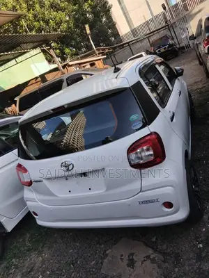 Toyota Passo 1.0 AWD 2018 White
