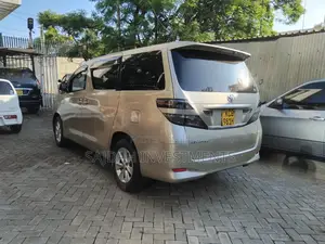Toyota Vellfire 2008 Gold