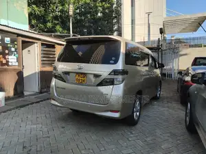 Toyota Vellfire 2008 Gold