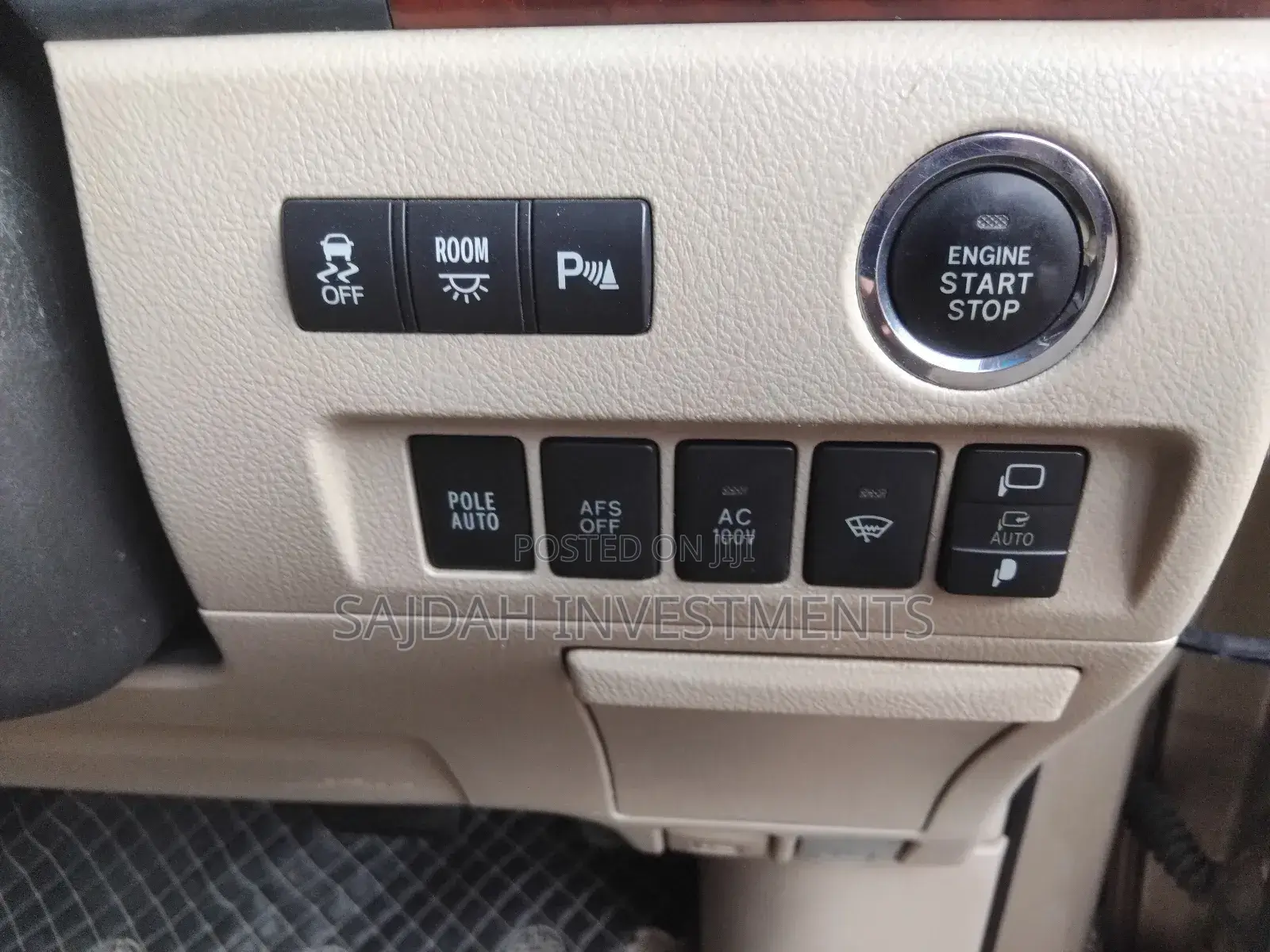 Toyota Vellfire 2008 Gold