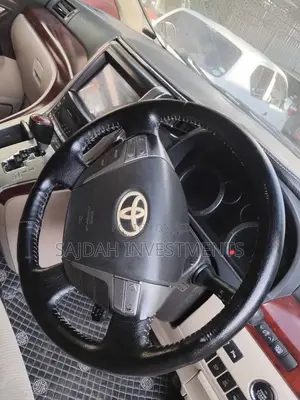 Toyota Vellfire 2008 Gold