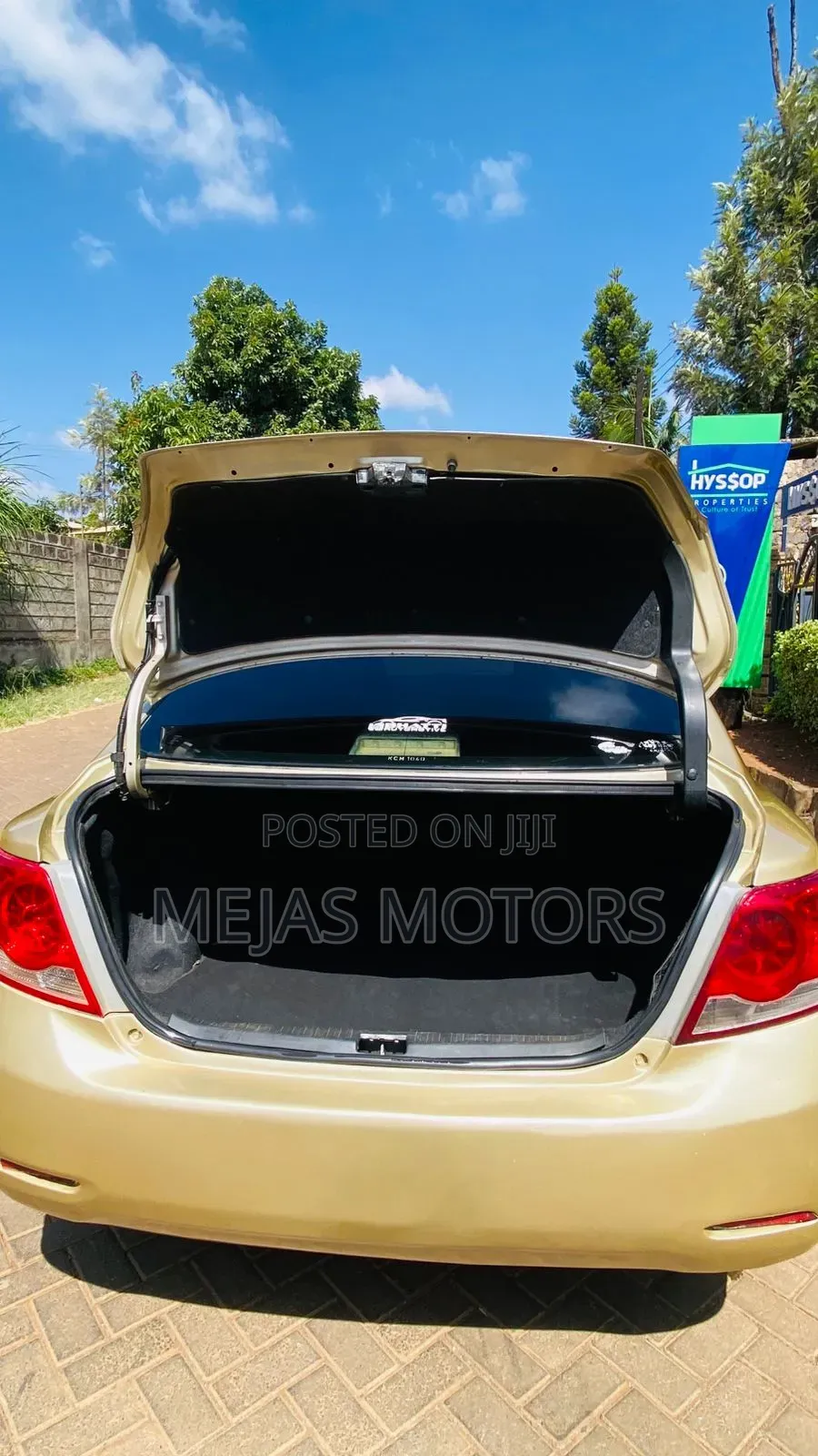 Toyota Allion 2011 Gold
