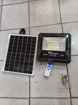 200 Watts Solar Flood Light