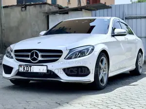 Mercedes-Benz C200 2018 Pearl