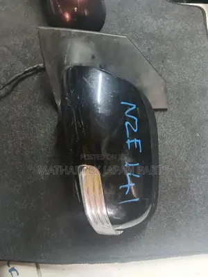 Toyota Fielder Nze141 Right Side Mirror (Passenger Side)