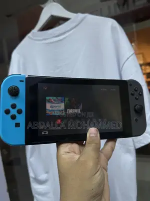 Nintendo Switch Oled (V1) – 64gb | With Joy-Cons + Charger