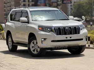 Toyota Land Cruiser Prado 2.7 2019 White