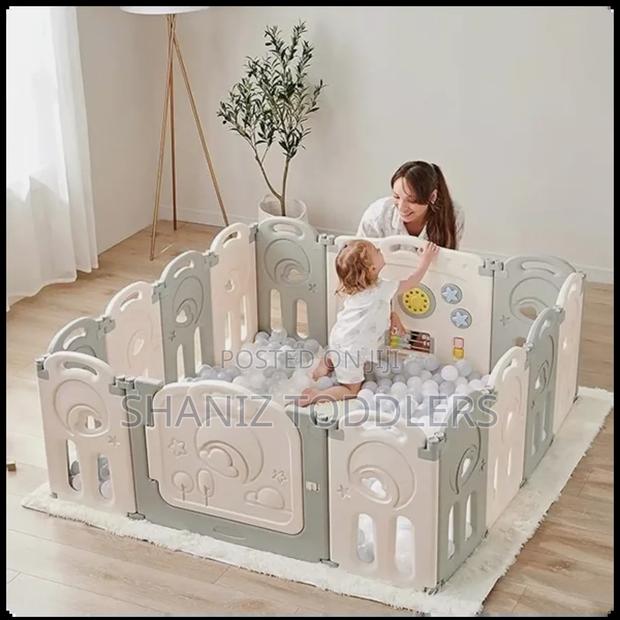 Tiny World Play Yard / Playpen - main view