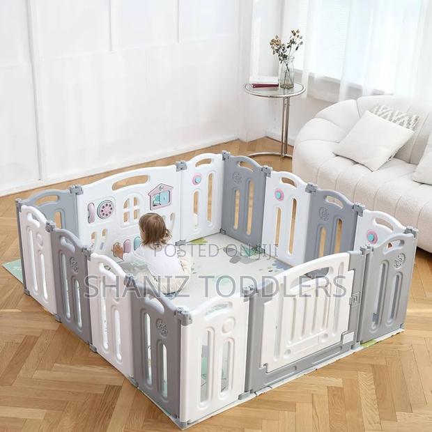 Tiny World Play Yard / Playpen - thumbnail 4