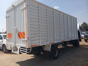 Mitsubishi Lorry Fh 215 2015 White