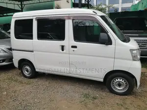 Daihatsu HIJET 2018 White